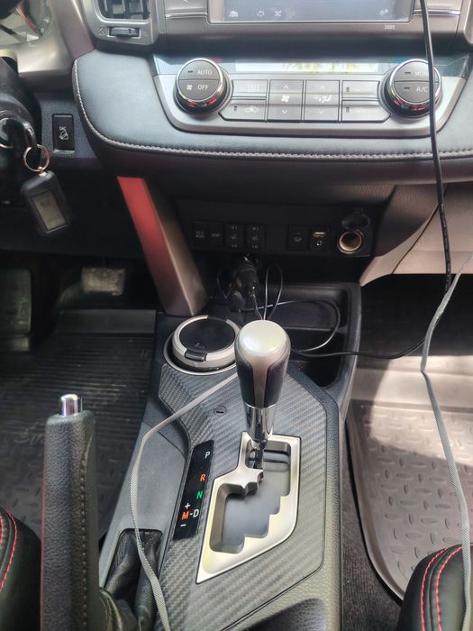 Rav 4      2014г