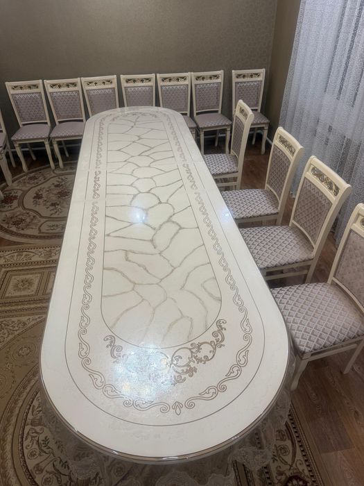 Продам стол