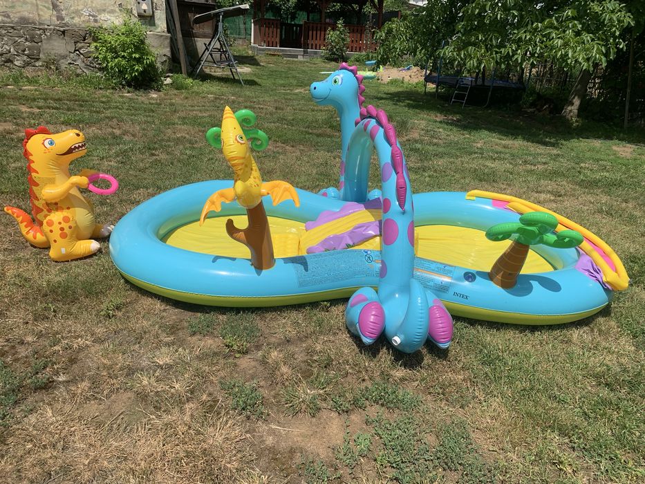 Piscina gonflabila Intex Dinoland