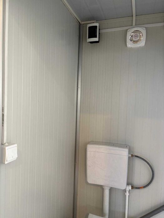 Toaletă Ecologică Racordabilă – Helsinki PLUS cu Dotări Complete