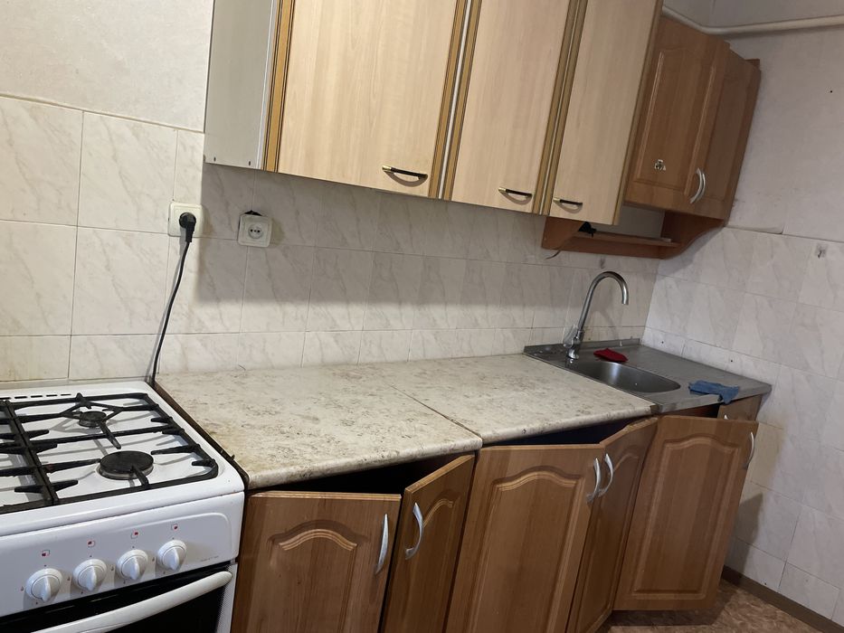 Отдам даром кухонный гарнитур