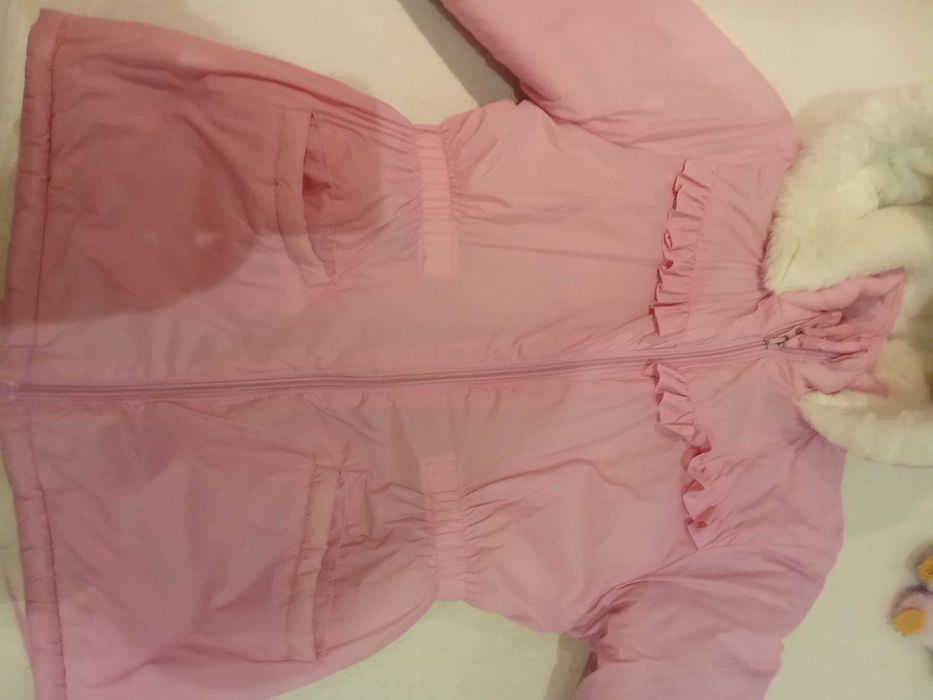 Детско зимно яке зa момиче 8-9г.- 25 лв.