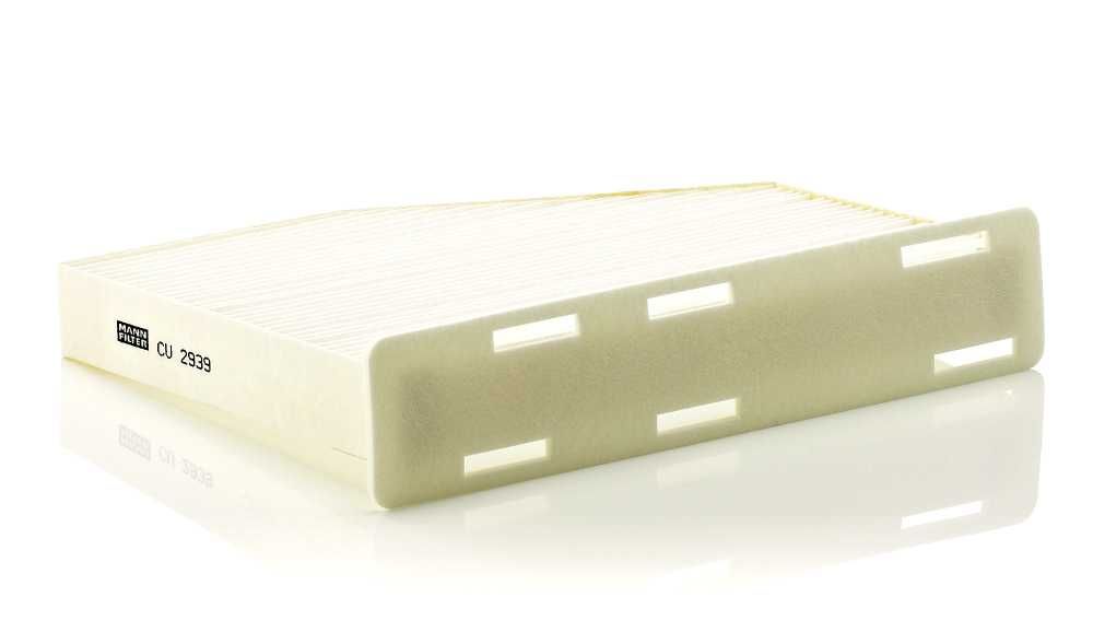 Pachet filtre și ulei Castrol 5w30 4 L. pentru revizie Octavia II/Passat B6/Golf V,VI/Touran/Superb II/Audi A3/Seat Altea - reducere preț ulei