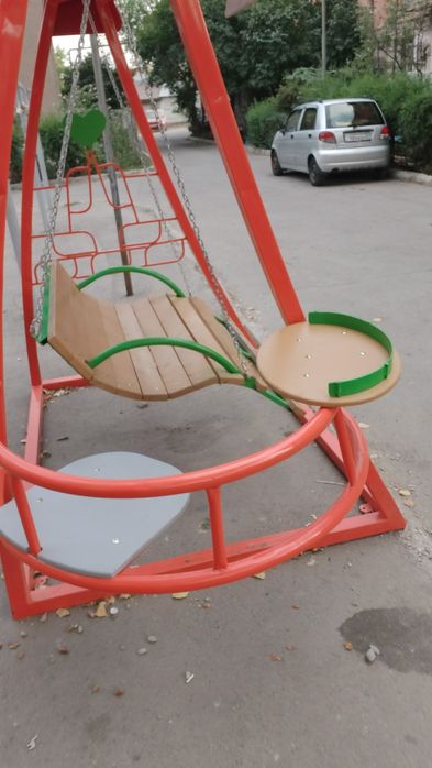 Продам качелю есть торг