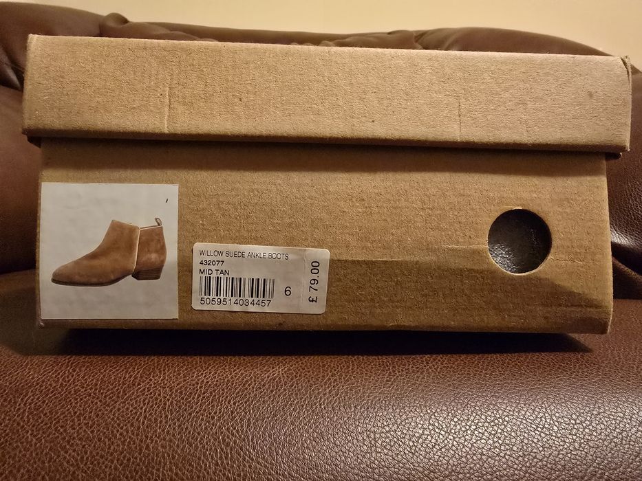 Willow Suede Ankle Boot - Brown