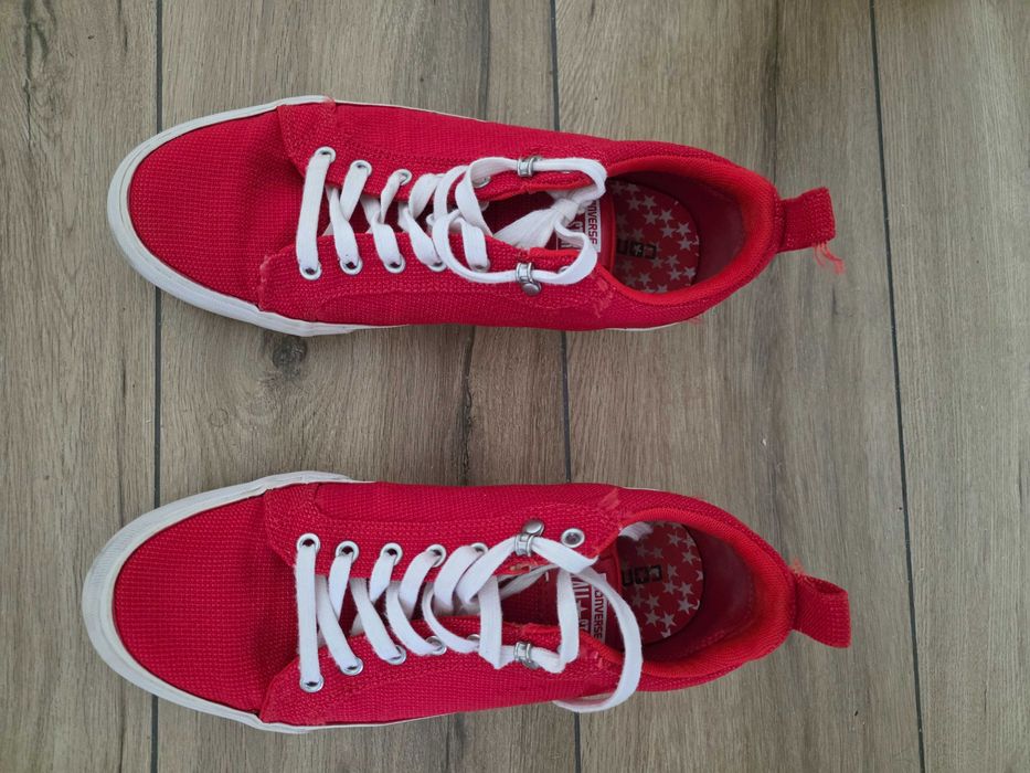 Converse , marimea 42