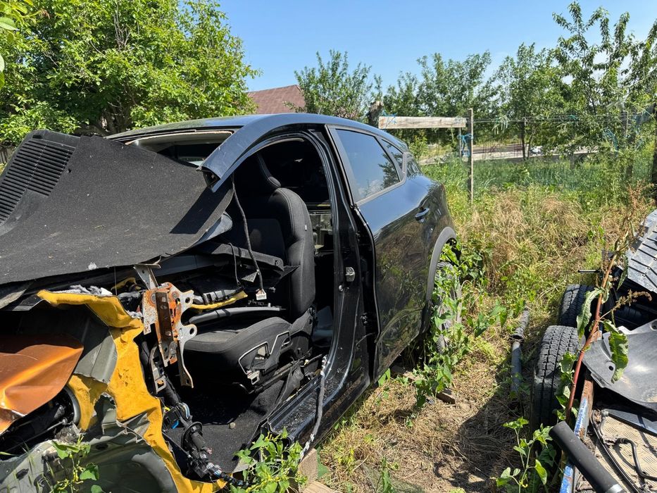 Renault Captur, 2023,Anglia, pentru piese