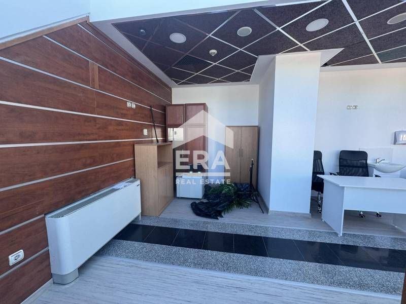 Дава се под наем Офис в Хасково, Център - 35 кв.м за 498.27 € - Снимка #3
