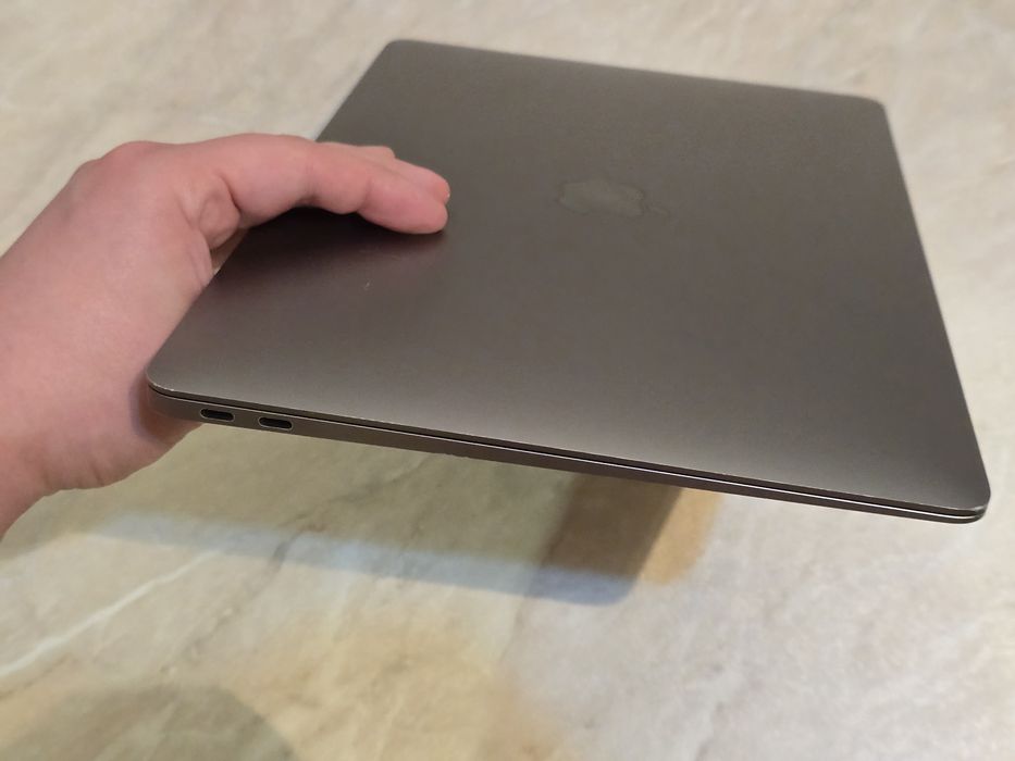 MacBook Air 13 M1 8/512