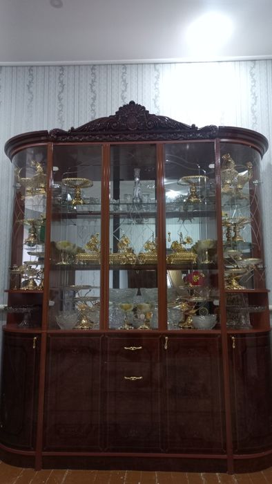 Сервант сатылады