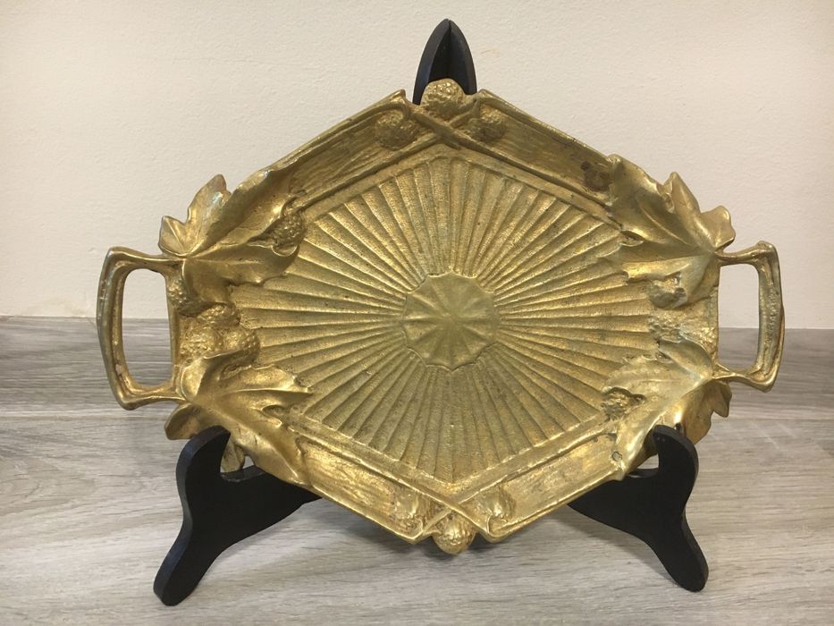 Бронзов поднос от 19 век