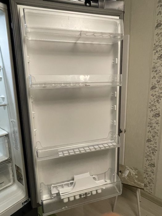 Продам новый холодильник