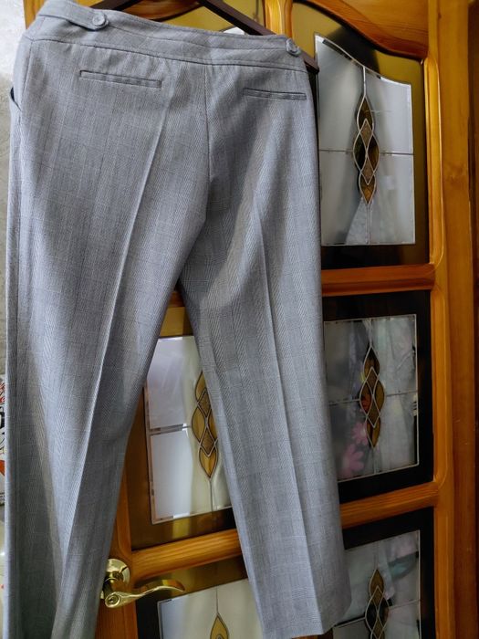 Костюм жен,  б/у, отличного качества