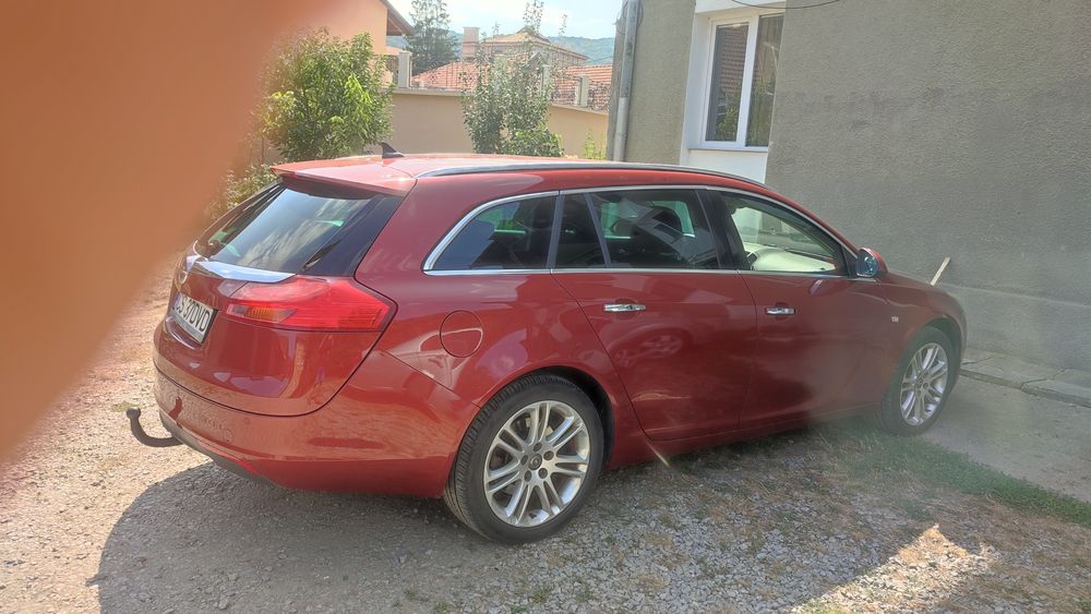 Vând Opel Insignia