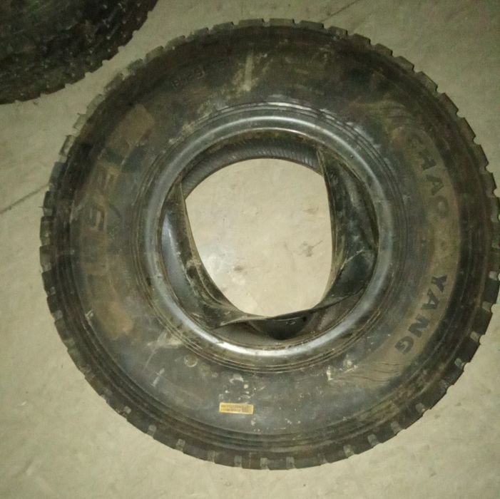 Покрышки новый 2 шт