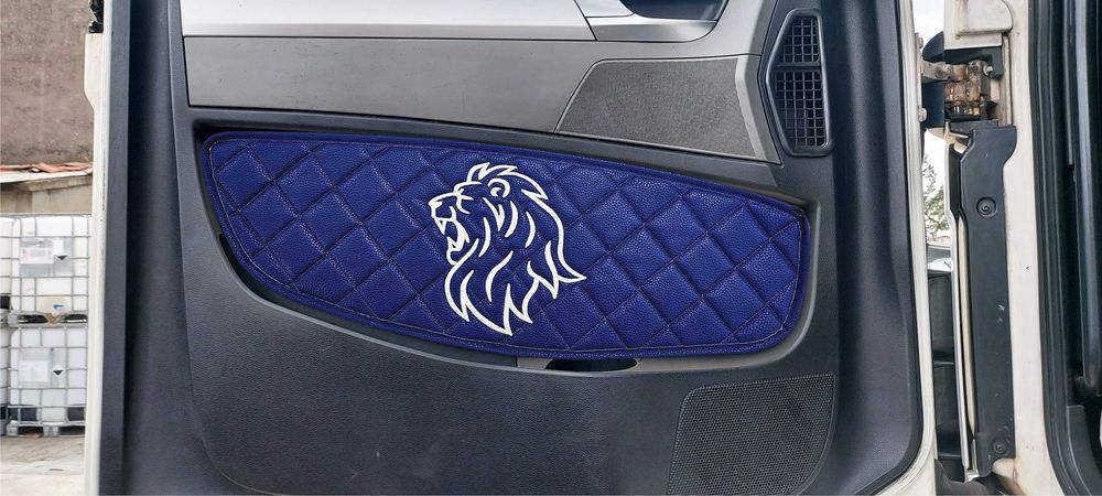 Кожи за врати за МАН ТГХ ТГС от 2010-та до 2019-та година сини