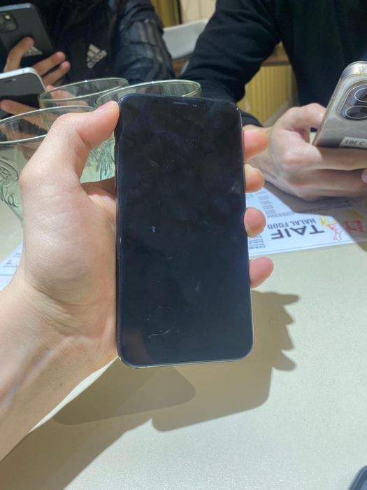 Продам iPhone xs