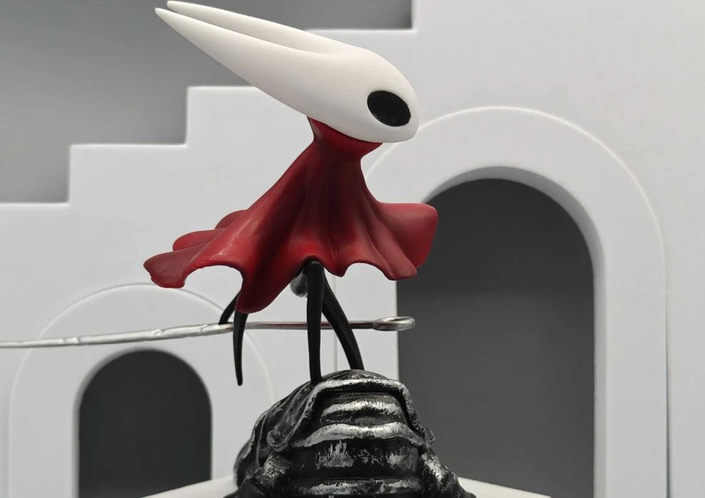 фигурка Шершня из серии Hollow Knight