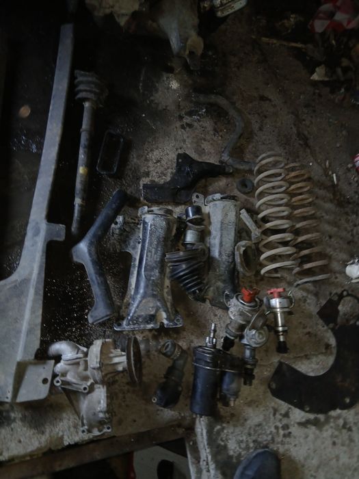 Продам запчасти на ауди 80