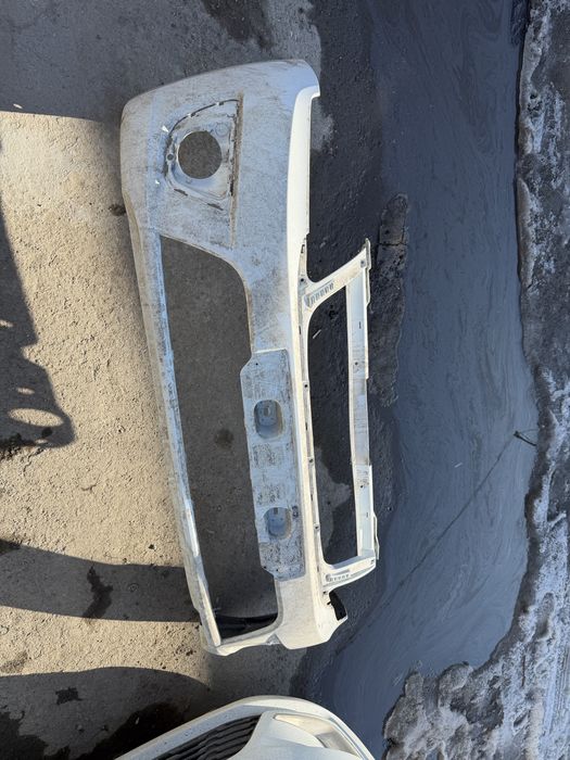 Продам бампер на гранту