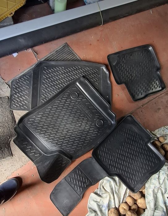 Продам коврики новые