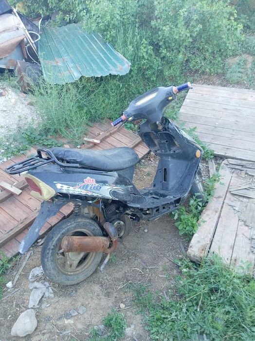 Продам скутер почи на ходу
