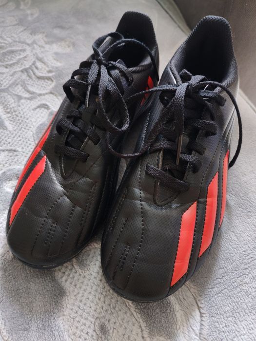 Спортивная обувь