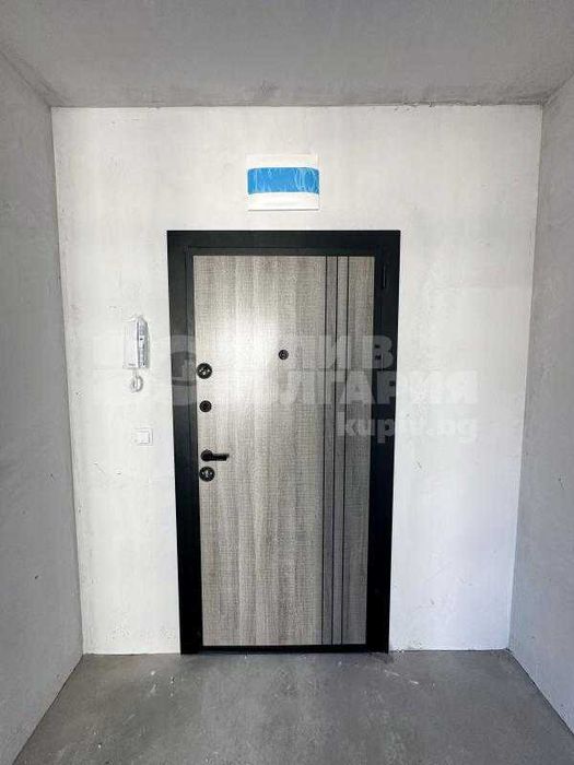 Продава се Едностаен апартамент в Варна, Център - 34 кв.м за 2015 €/кв.м - Снимка #6