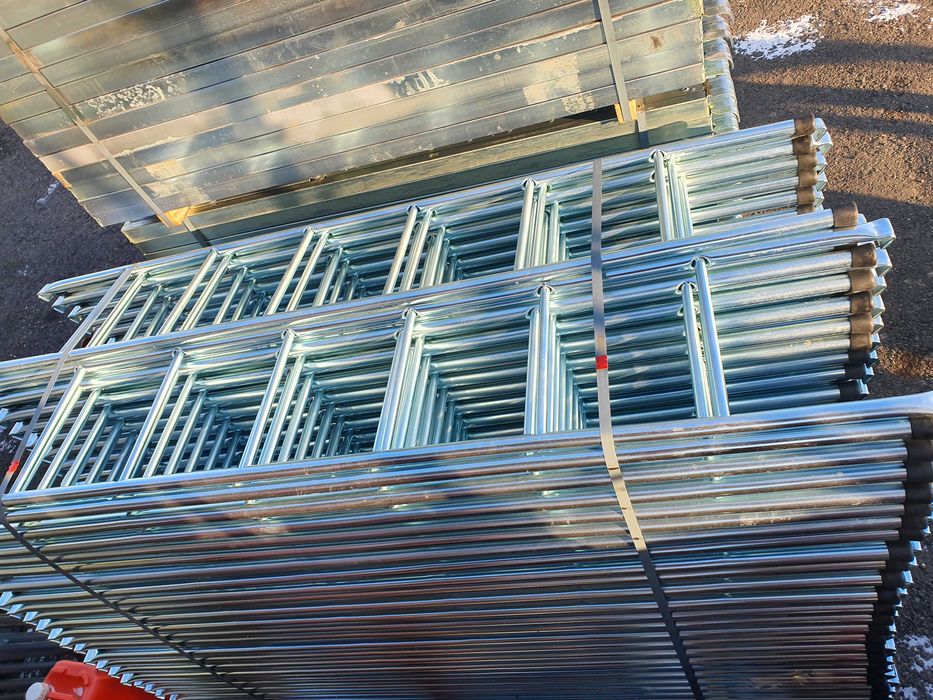 Schela metalica NOUA de vanzare, schele metalice complete de accesorii