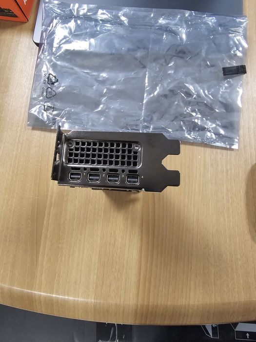 Профессиональная видеокарта Nvidia RTX A2000 12GB SFF + браскет 70w