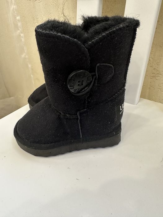 Детски обувки Adidas, Chameleon, UGG
