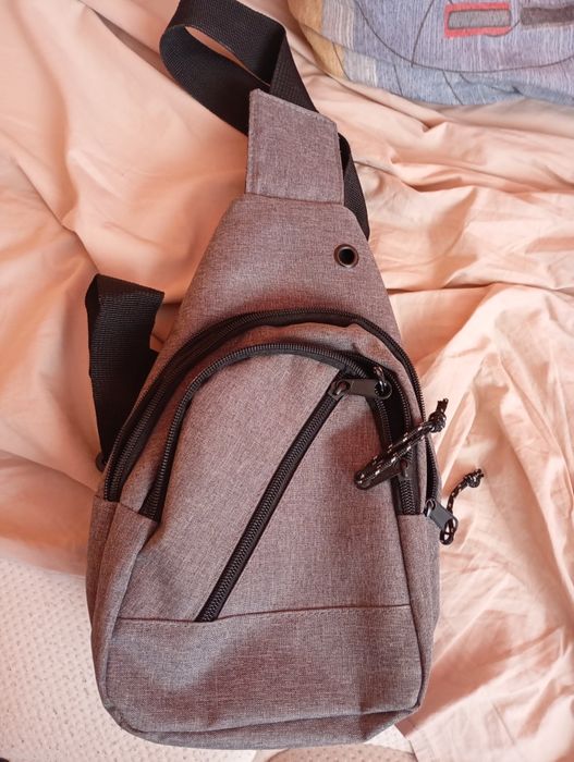 Мъжка чанта за през рамо