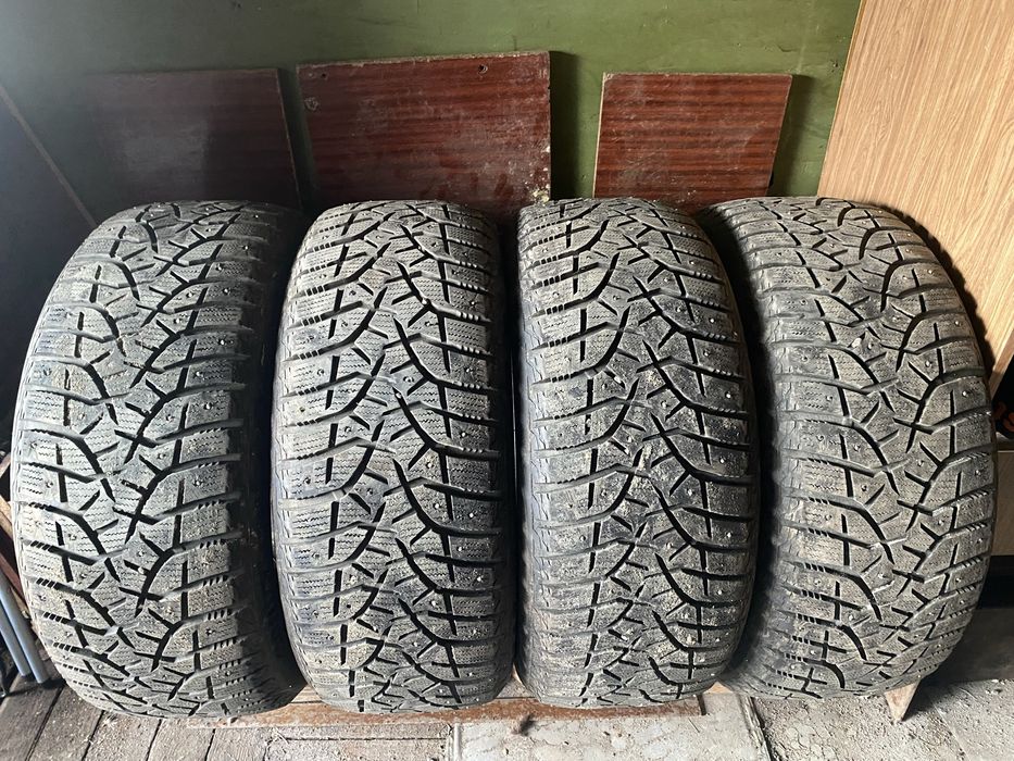 Продам резину комплект