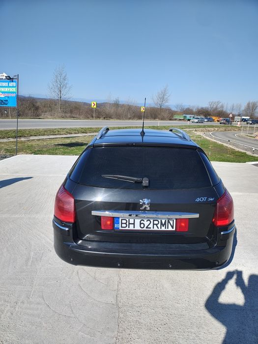 Peugeot 407 mașina este într-o stare perfectă