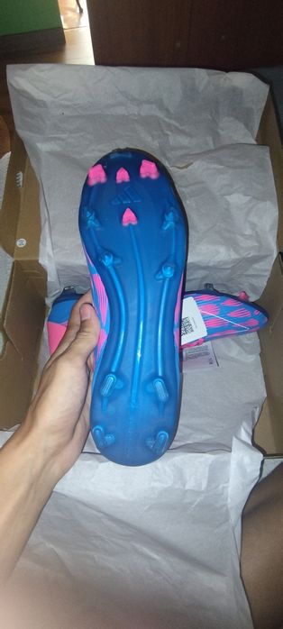 Бутсы футбольные