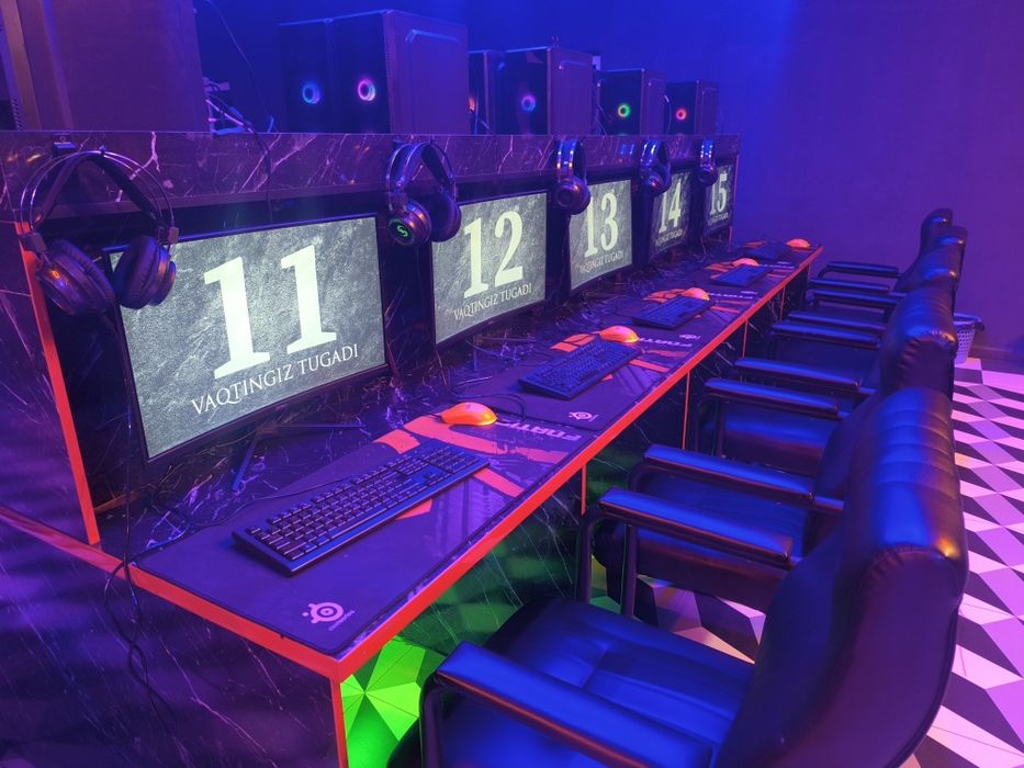 10 ta computer sotiladi stol.stuli blan