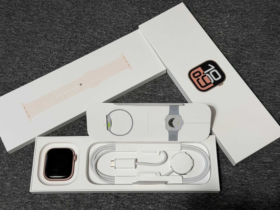 Apple Watch 10 GPS Rose Gold Aluminium 42mm LightBlushBand in garantie