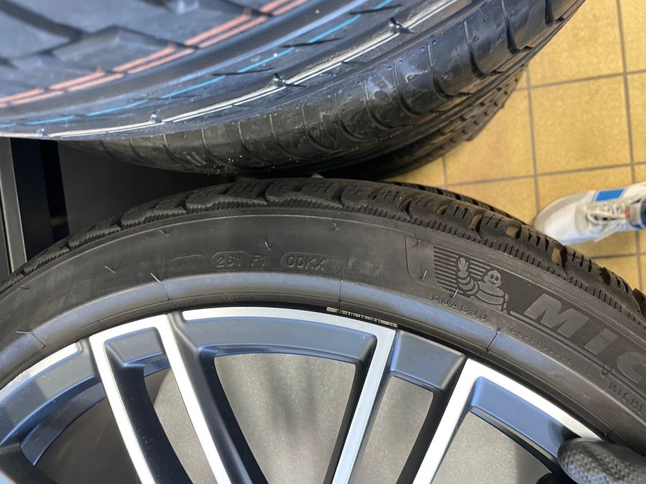 Set complet roti 21" Aston Martin