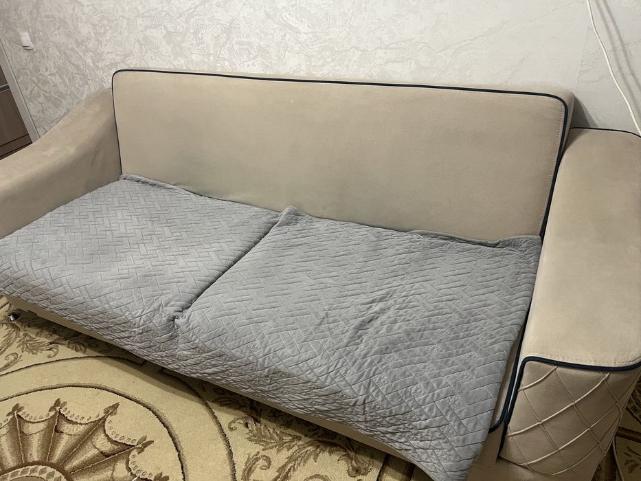 Продам диван в хорошем состояний
