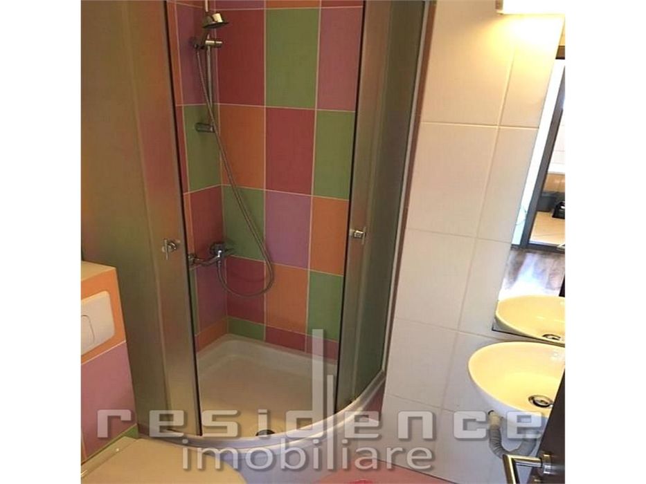 Apartament 3 camere decomandate, Intre Lacuri, zona Iulius Mall