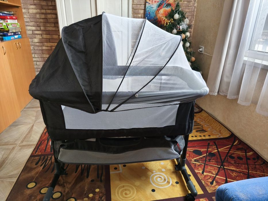 Продам манеж кроватку