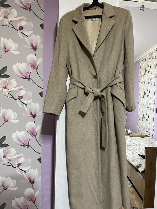 Продам пальто Maxmara