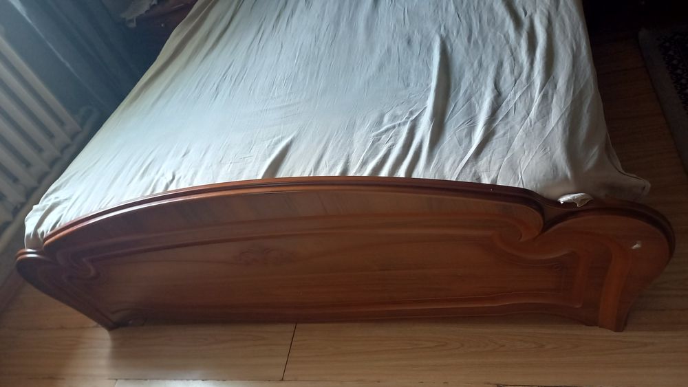 Продам двуспальная кровать