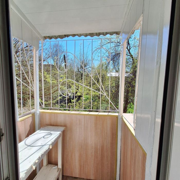 2 комнатная квартира в центре Чирчика