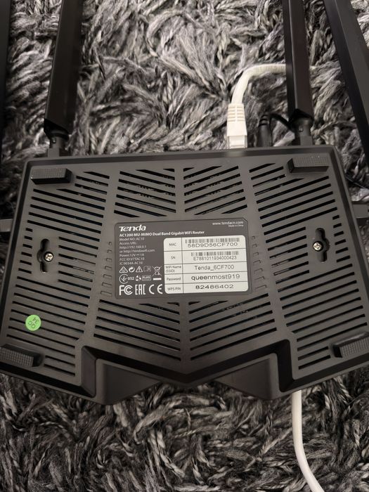 Router Wireless Tenda AC10, Gigabit, Dual-Band AC1200