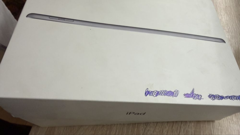 Ipad Generatia 6 cu celular si wifi 128GB