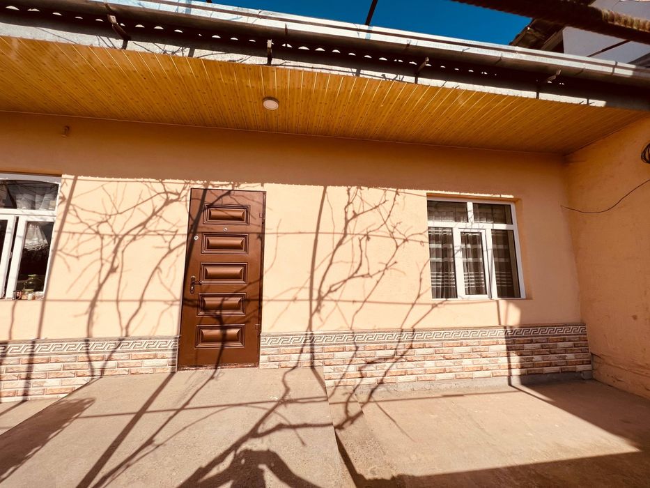 Yangiyolda Uy sotiladi