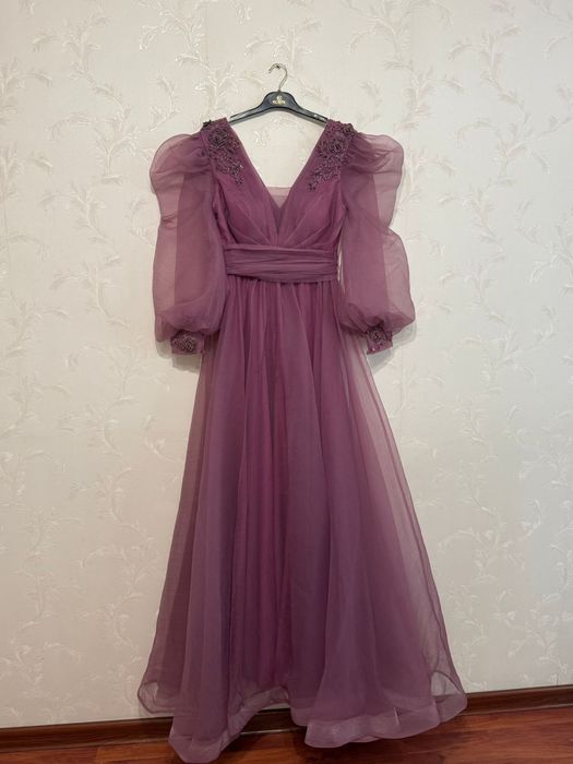 Распродажа вечерних бальных платьев!