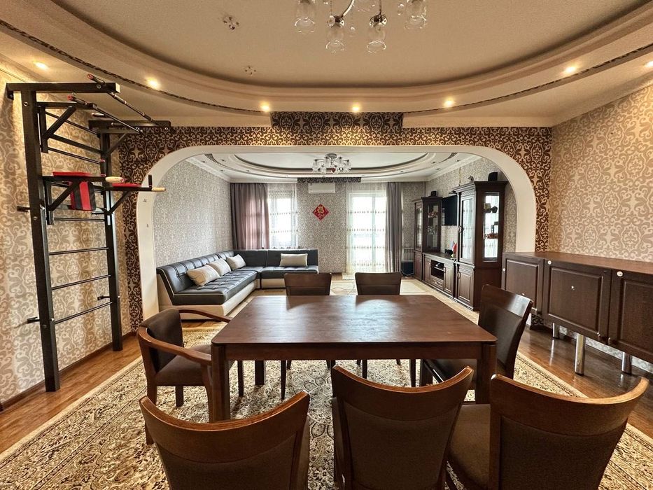 Банковский дом Госпитальный 4х-комн 158квм