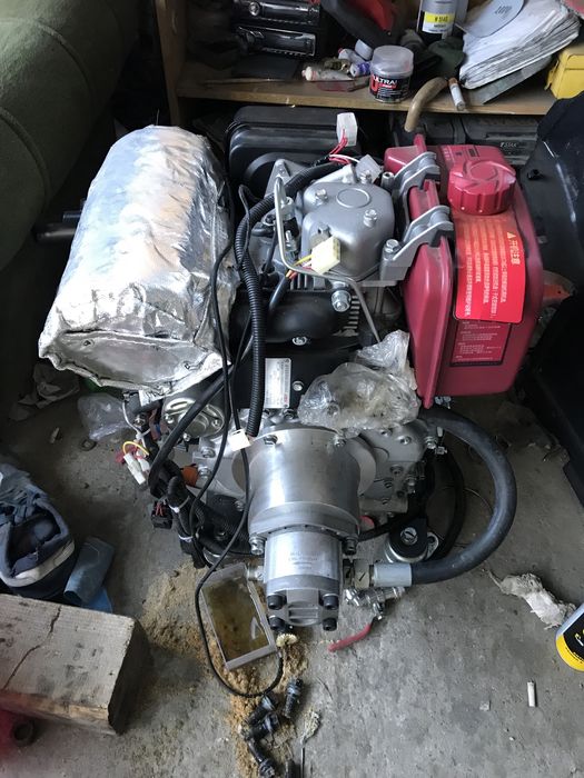 Двигател за мини багер !!!